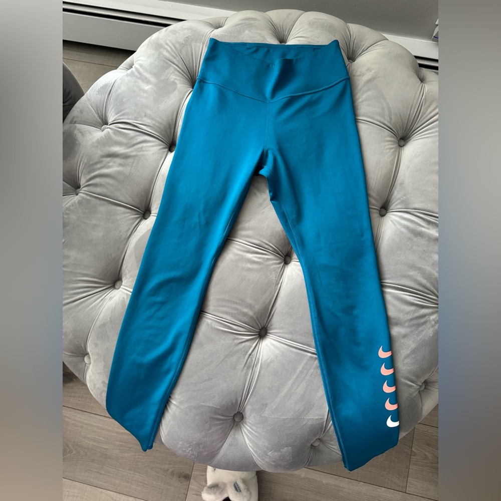 NIKE DRY FIT WOMEN'S LEGGINGS
